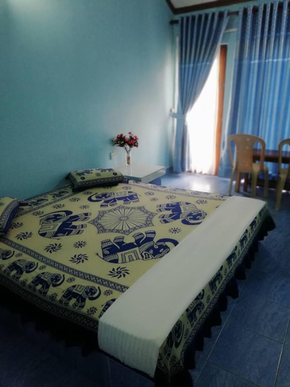 Ninnada Beach Hotel Marawila Esterno foto