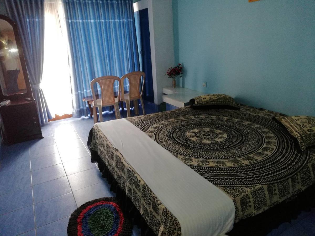 Ninnada Beach Hotel Marawila Esterno foto