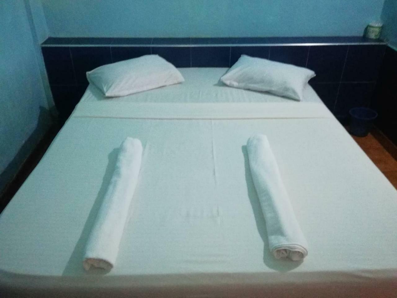 Ninnada Beach Hotel Marawila Esterno foto