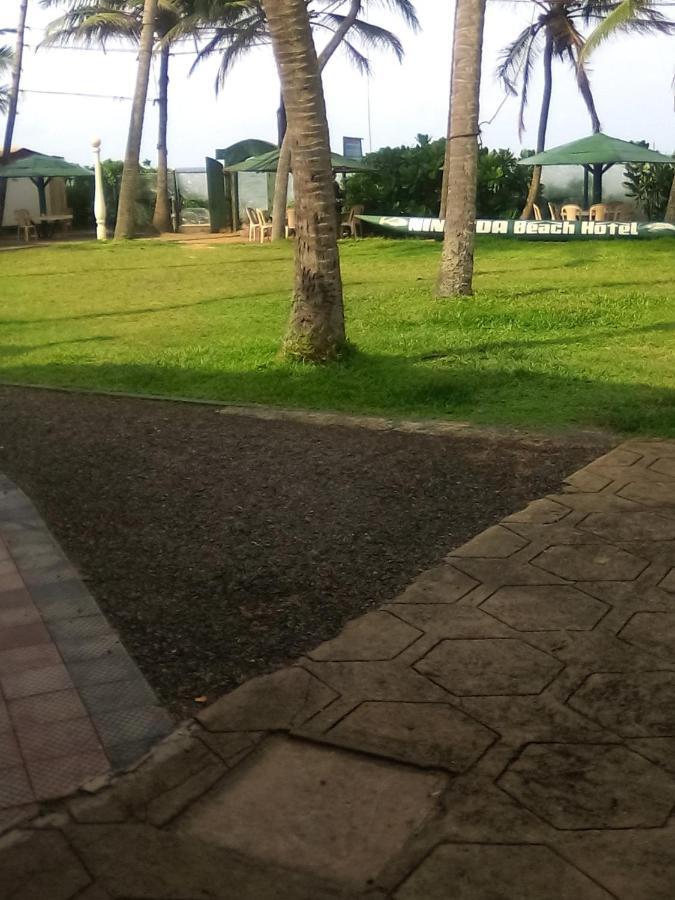 Ninnada Beach Hotel Marawila Esterno foto