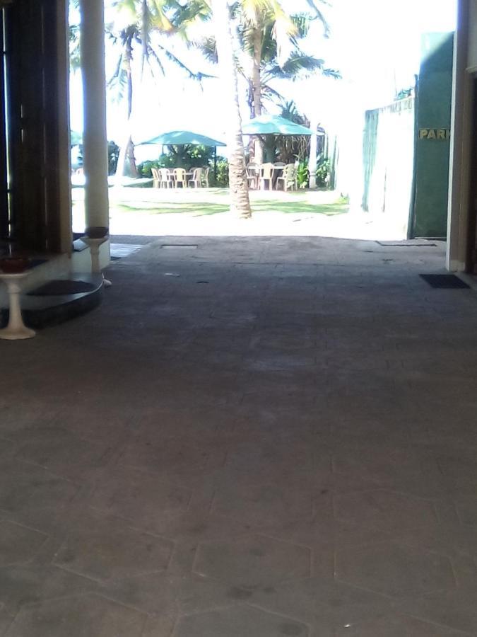 Ninnada Beach Hotel Marawila Esterno foto